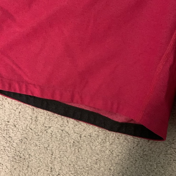 7” Guru unlined Pyrenees pink color Rhone shorts - Picture 3 of 5